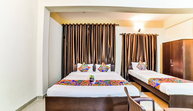Hotel Spring Height Near Mall De Goa
