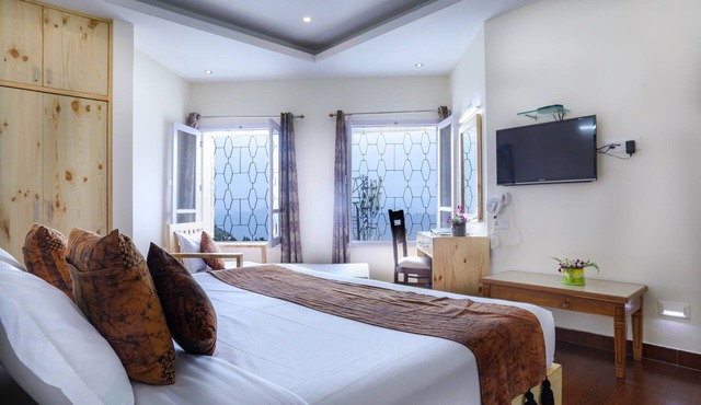 Hotel Sungrace Mussorie in Dehradun
