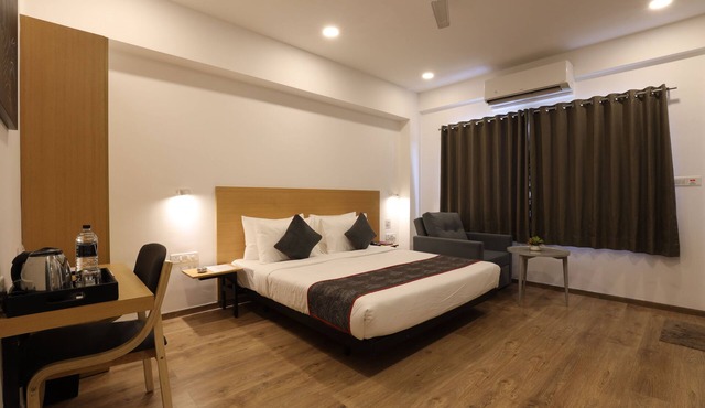 Hotel Triton
