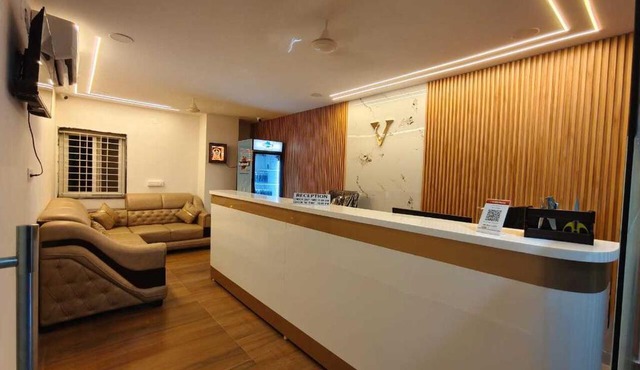 Hotel Vamshi Grand