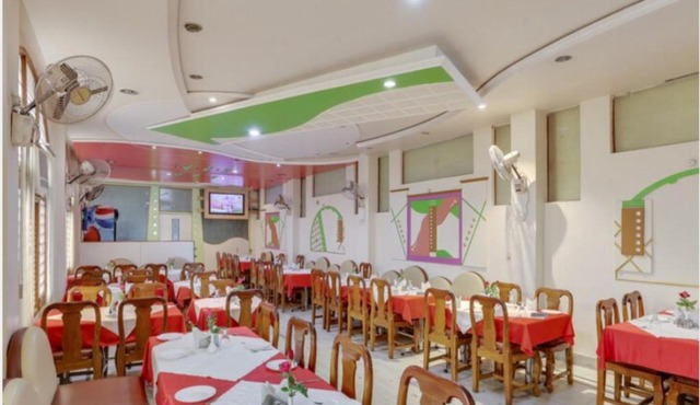Hotel Yatrik in Jhānsi