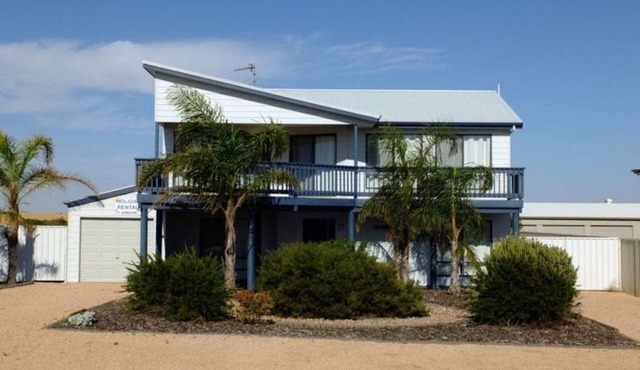 IDEAL FOR FAMILY GATHERINGS! - The Harbour View in North Beach