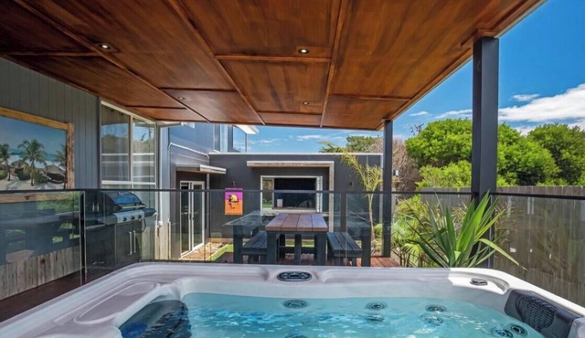 Island Getaway, Outdoor Spa, Games Room in Cape Woolamai