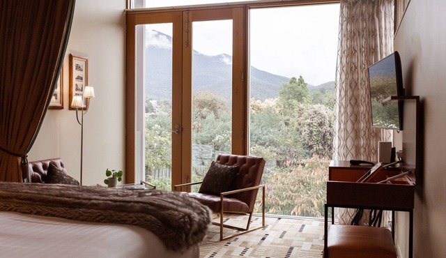 Islington Hotel in South Hobart