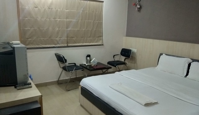 JK Rooms 122 Shaheen Lodging & Boarding in Nagpur