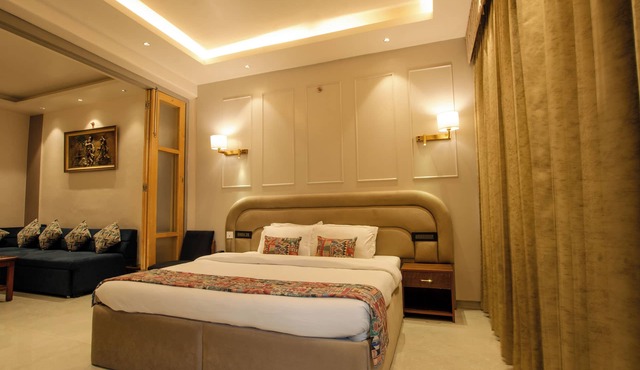 Jullundur Hotel in Chandigarh