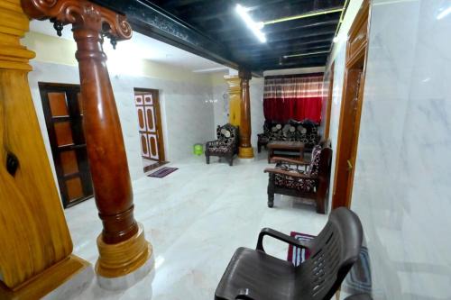 Kamath Home Stay