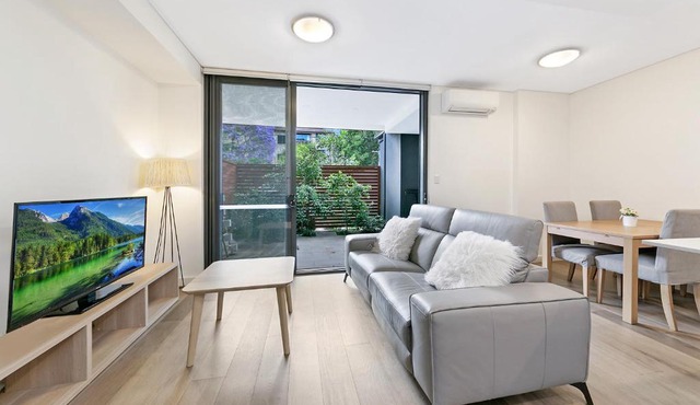 KozyGuru | Waitara | 2 Bed Apt with Private Yard in Waitara