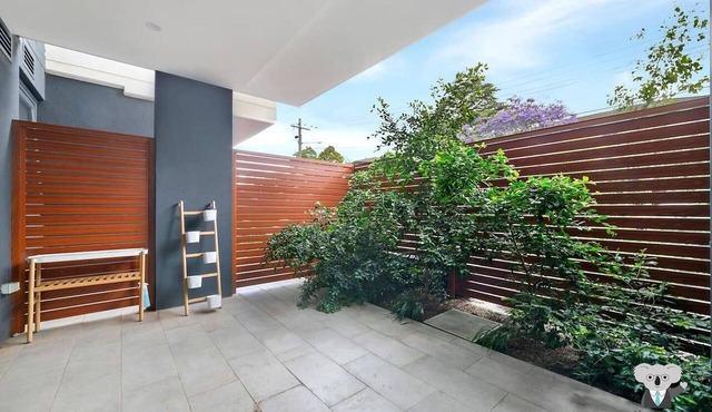 KOZYGURU | Waitara | Kozy 2 Bed APT | Walk to Train Station | NWA008 in Waitara