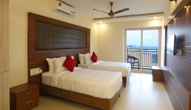 Laimar Suites