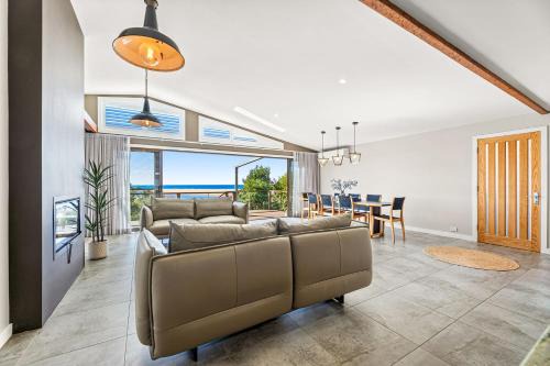 Lake View Luxury Wallaga Lake - 21 Lakeview Drive in Tilba Tilba