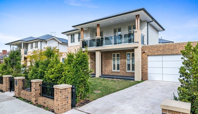 Large and Luxe in Hampton Parkside in Hampton