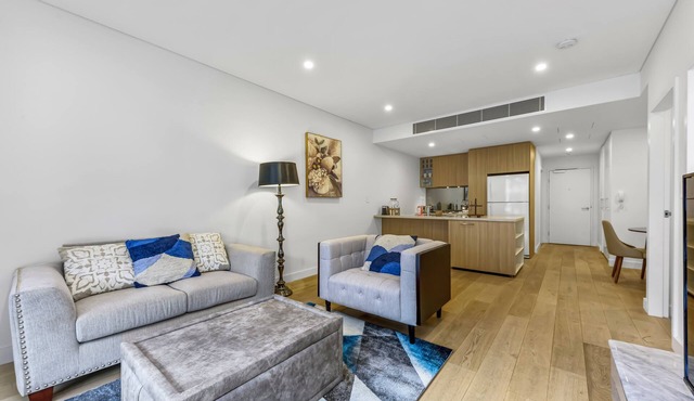 Leichhardt Luxury Green 2 Bed Apt w/free parking in Leichhardt