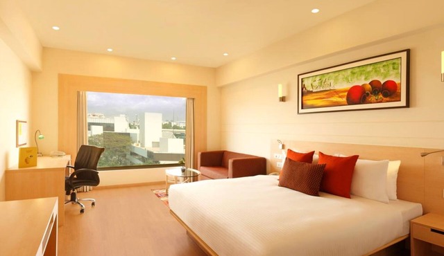 Lemon Tree Hotel Banjara Hills