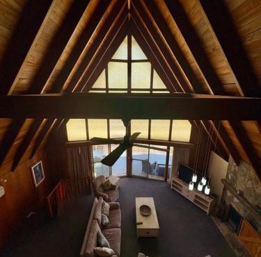Lodge on the Lake in Lake Hume