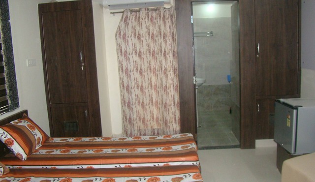 Lokhit Residency