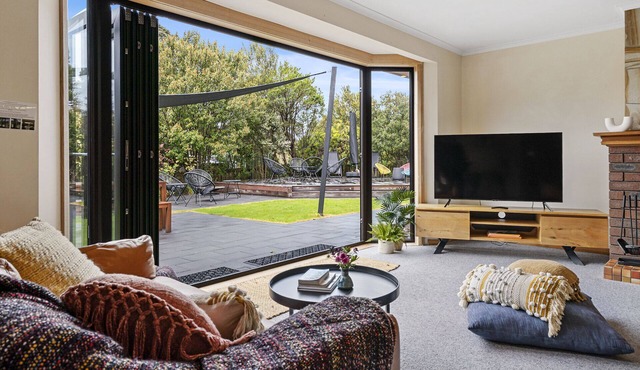 Lumeah Retreat Adventure Bay, Bruny Island in Adventure Bay