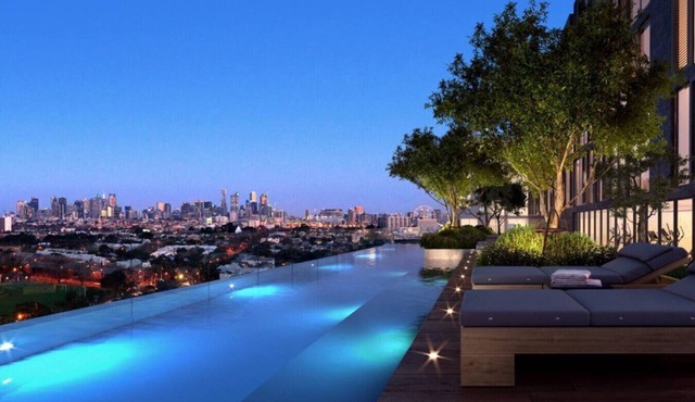 Luxe Flemington Cityscape views Pool Gym Parking in Kensington