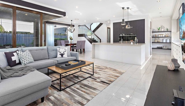 Luxe Retreat Shell Cove - Walk to Marina in Shell Cove