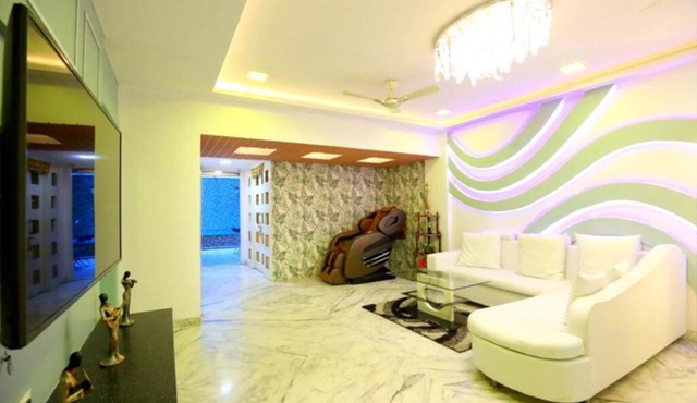 Luxurious 4 Bedroom Private Pool Villa at Kandivali East, Mumbai in Mumbai