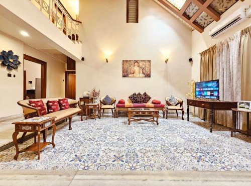 Luxury 4BHK Villa with Jacuzzi Pool Near Miramar Beach, Panjim