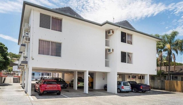 Luxury Beach side stay in Miami - 5 mins to Burleigh Heads in Miami