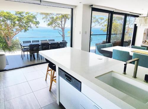 Luxury Couples Escape - Vue One in Nelson Bay