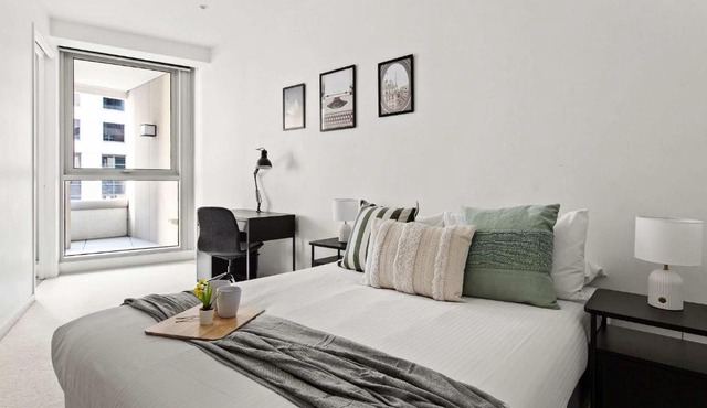 Luxury Stay Near Grand Prix Track in Melbourne