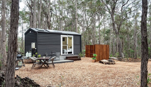 Luxury Tiny Home Forest Escape in Rosa Glen