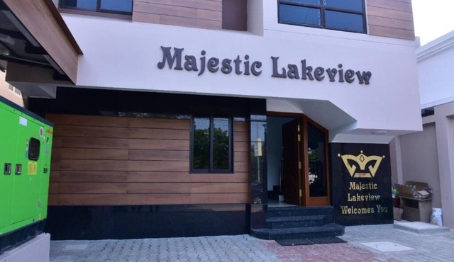 Majestic Lakeview