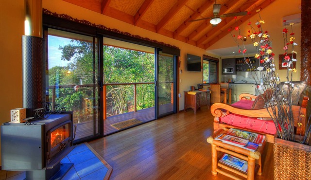 Maleny Tropical Retreat Balinese B&B in Balmoral Ridge
