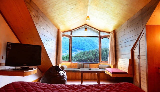 Manali Heights