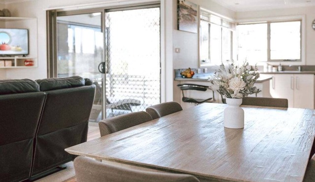 Mara House - Space for Everyone in Break O'Day