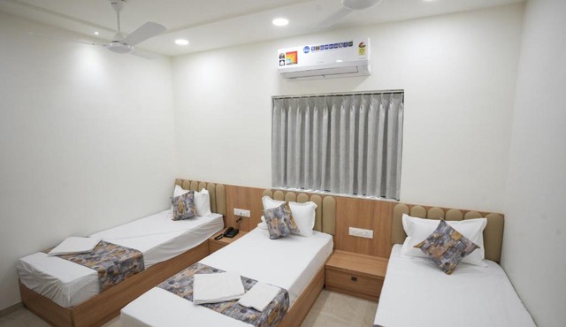 Maruti Grand Hotel in Rajkot
