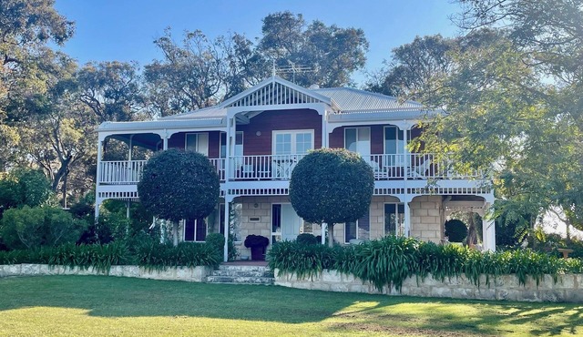 MILLHAVEN - beautiful home in superb location with ocean views. in Quedjinup