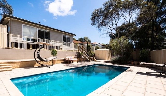 Modbury Heights 3 Bedroom bungalow in Para Hills