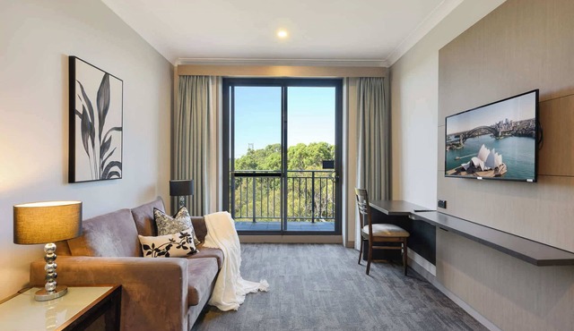 Modern 1BR Apt 1KM to Macquarie Park Station in Macquarie Park