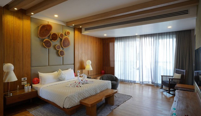 Moksha Himalaya Spa Resort