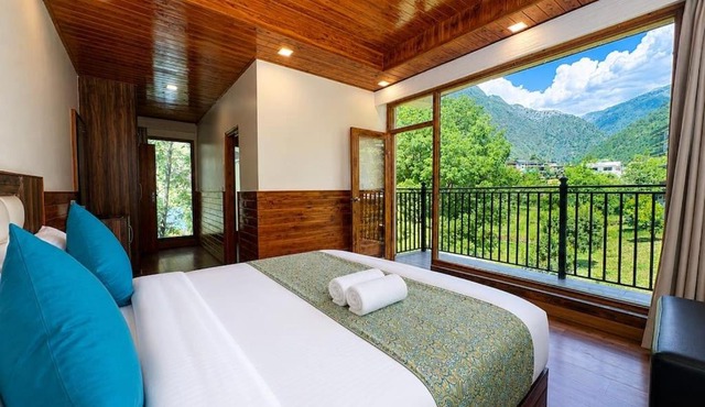 Mountain Stay in Gushaini