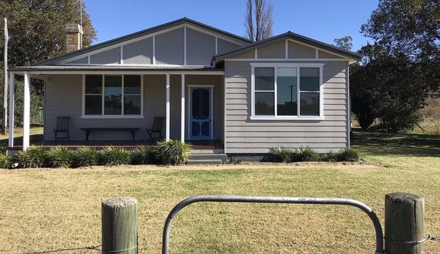 Mudgee Farmhouse in Mount Knowles