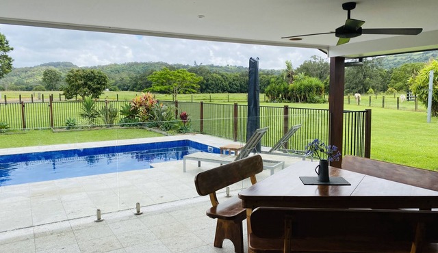 Mullumbimby Rural Escape - Charlie's Place in Main Arm