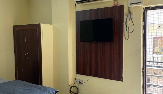 Nandini Guest House