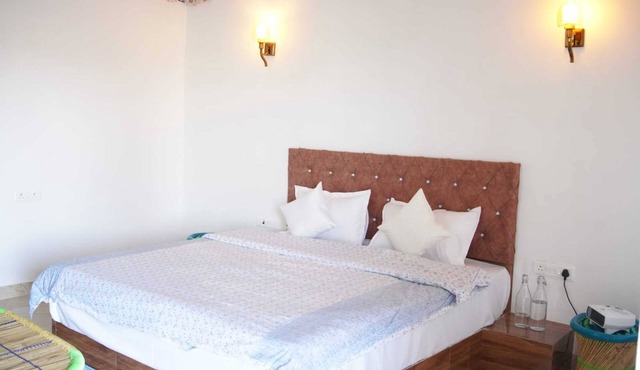 Narayani Bagh Resort And Restaurant