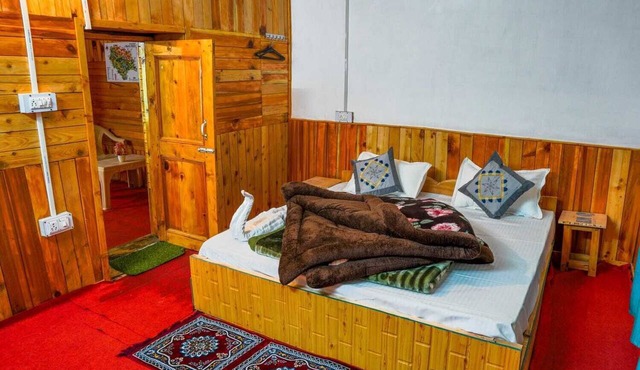 Neervan Resort in Banjar