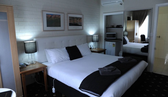 Norwood House Motel & Reception Centre in Mount Eliza
