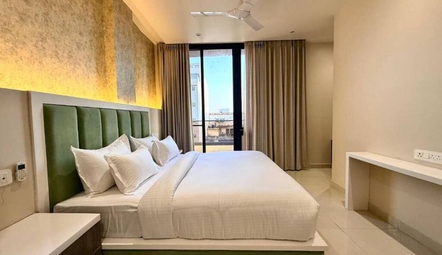 Novosol Lux- A Premium Hotel Near Airport