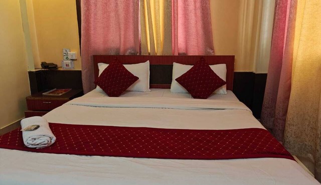 Oasis Hotel and Restaurant