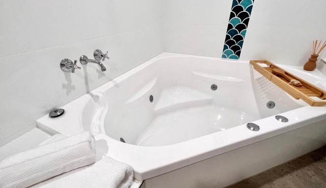 Ocean View 2BR Apartment and SPA in Gold Coast