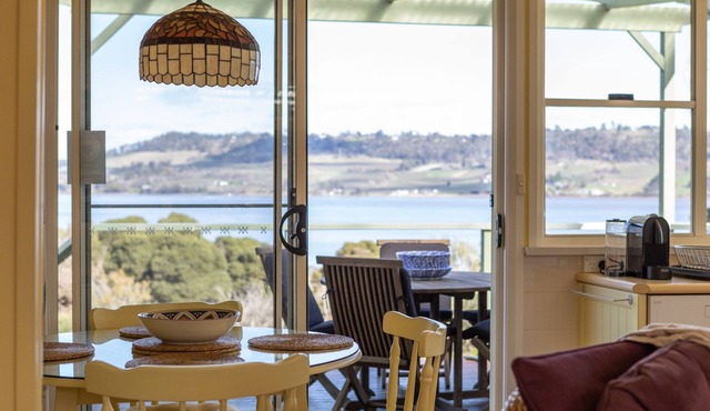 Olive's Cottage and Gardens - Mesmerising Views in Windermere