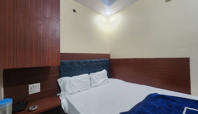 Oly Hotel Royal Orbit
